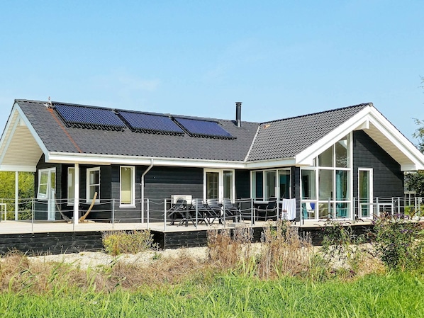 House | Exterior