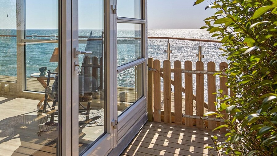 Sunlit Holiday Home in Bornholm near Sea