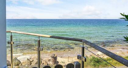 Sunlit Holiday Home in Bornholm near Sea