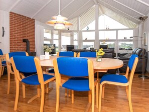 House | Dining - 8 Person Holiday Home in Nordborg-by Traum (Nordborg)