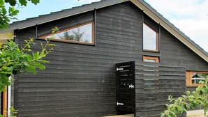 Exterior - Magnific Holiday Home in Hals With Terrace (Hals)