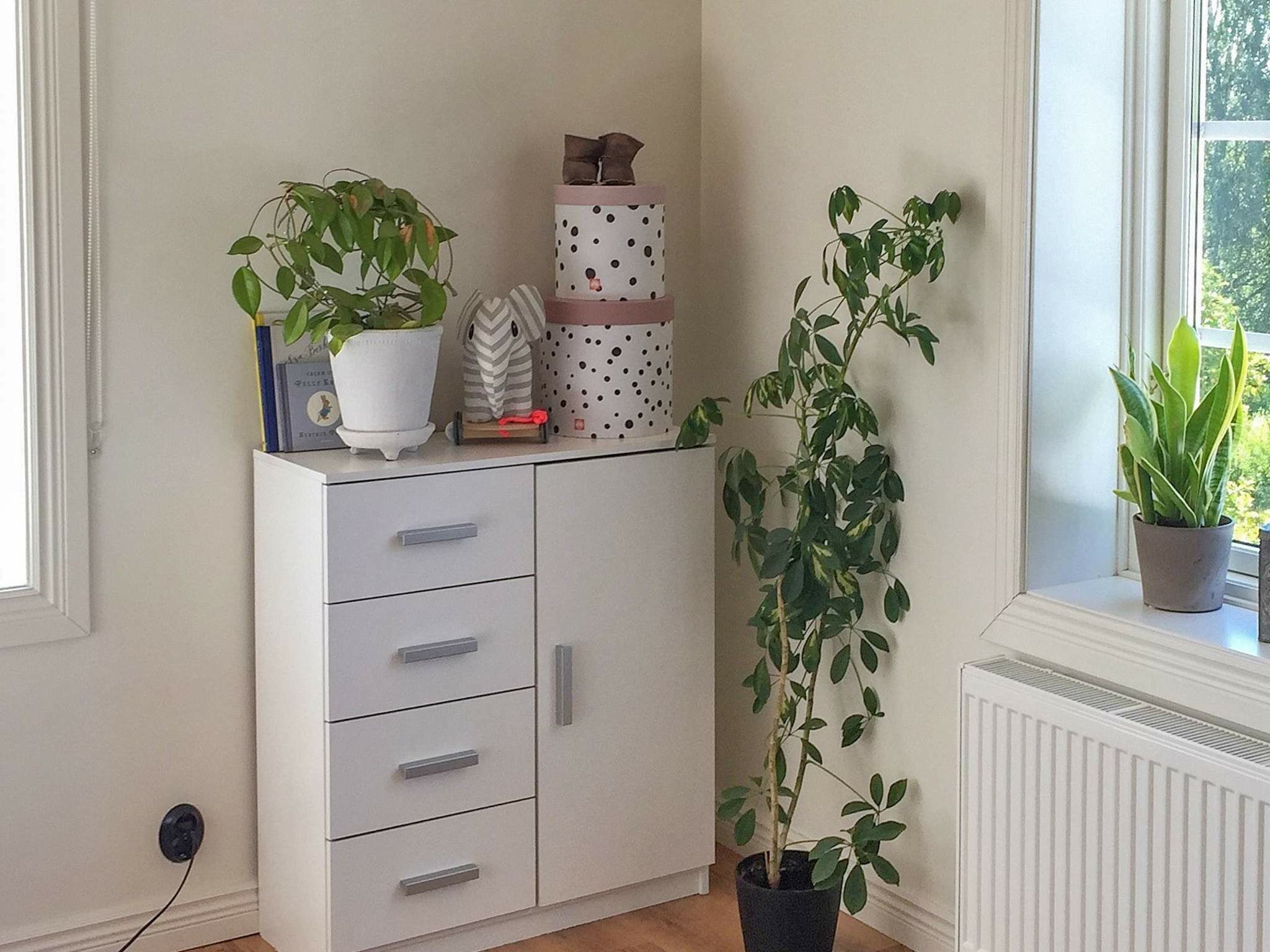 4 habitaciones y muebles diferentes 