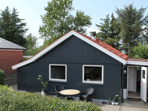 Quaint Holiday Home in Esbjerg near Sea