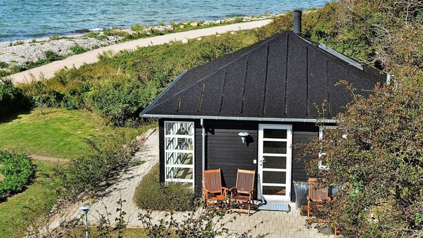 Exterior - Quaint Holiday Home in Martofte With Open Terrace (Martofte)