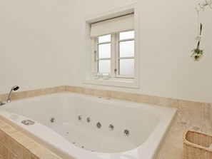 House | Spa treatment