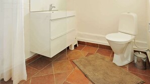 Bathroom - 6 Person Holiday Home in Otterup (Otterup)
