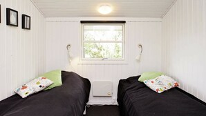 3 Schlafzimmer, Babybetten