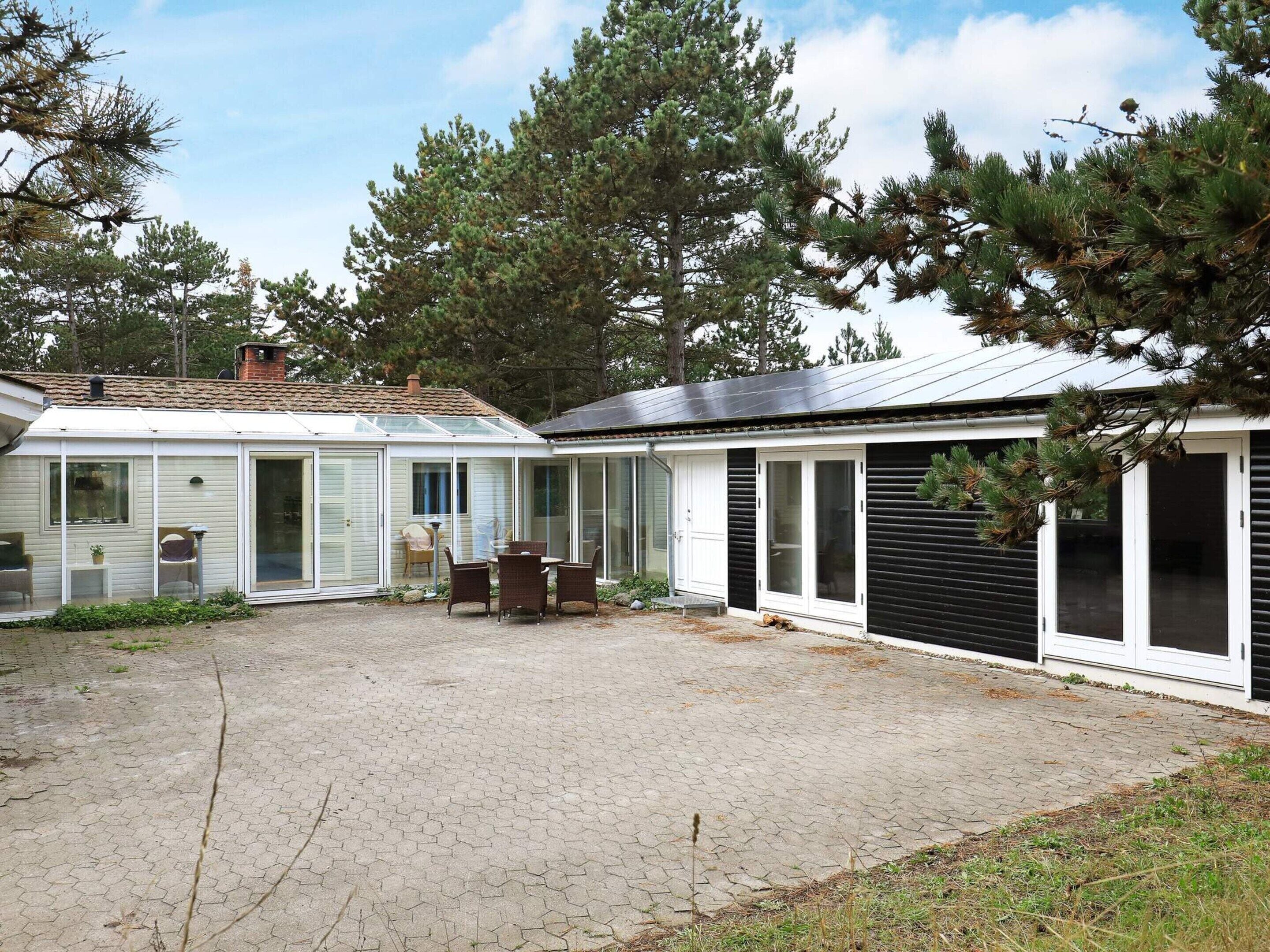 الإطلالة من المنشأة