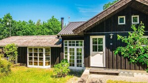 Exterior - 6 Person Holiday Home in Allingabro (Allingåbro)