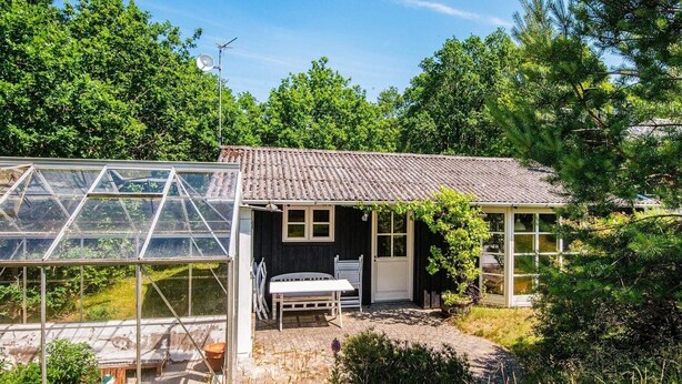 Exterior - 6 Person Holiday Home in Allingabro (Allingåbro)
