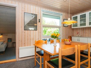 Interior - 4 Star Holiday Home in Tarm (Tarm)