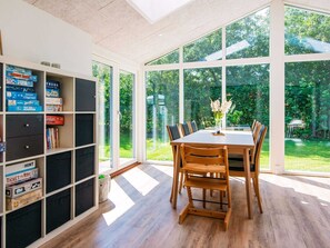 House | Interior - 4 Star Holiday Home in Tarm (Tarm)