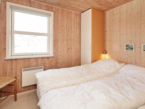 4 Schlafzimmer, Babybetten