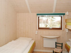 3 bedrooms, individually furnished - 7 Person Holiday Home in Broager (Broager)