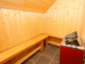 Sauna - Modern Holiday Home With Indoor Whirlpool at Hals Jutland (Hals)