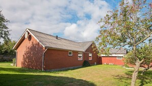 Exterior - Stunning Holiday Home in Romo Jutland With Garden (Romo)