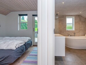 4 bedrooms - Bright Family Cottage by Kelstrup Beach (Haderslev)