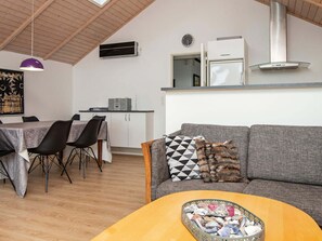 House | Living area | TV - Bright Family Cottage by Kelstrup Beach (Haderslev)