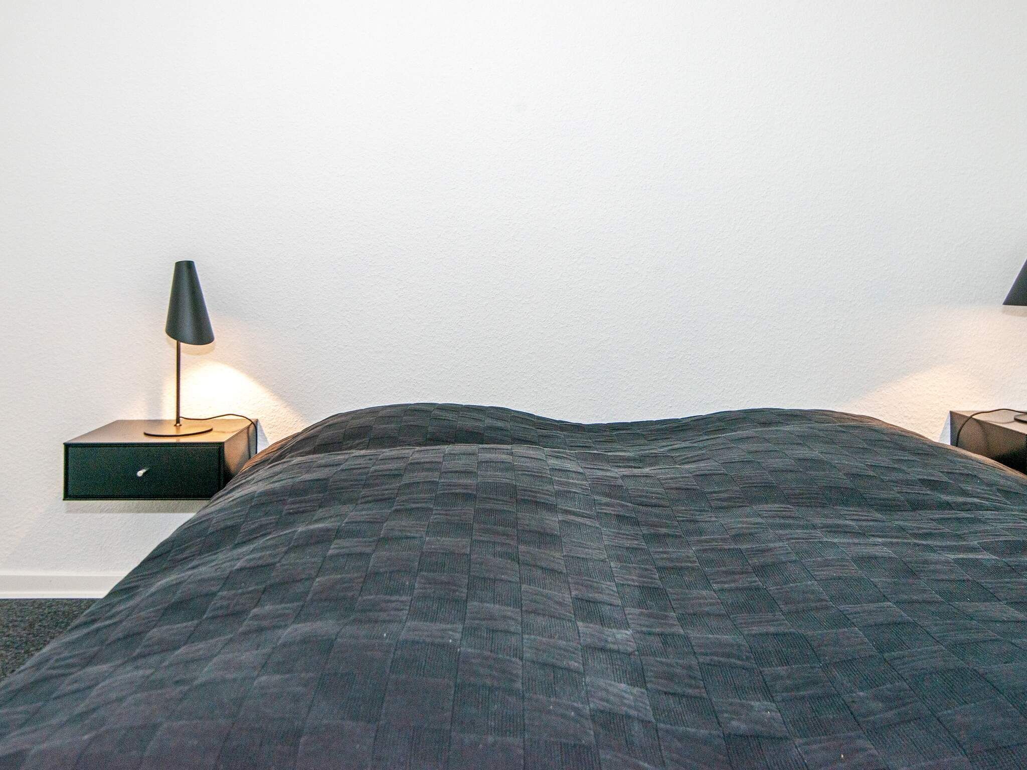 2 bedrooms, cots/infant beds
