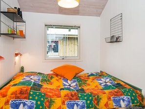 3 makuuhuonetta, vauvansängyt