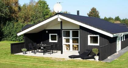 6 Person Holiday Home in Oksbol-by Traum