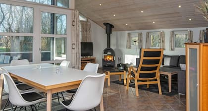 6 Person Holiday Home in Hemmet-by Traum