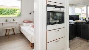 3 bedrooms, cribs/infant beds - Stylish Holiday Home in Hejls near Sea (Hejls)