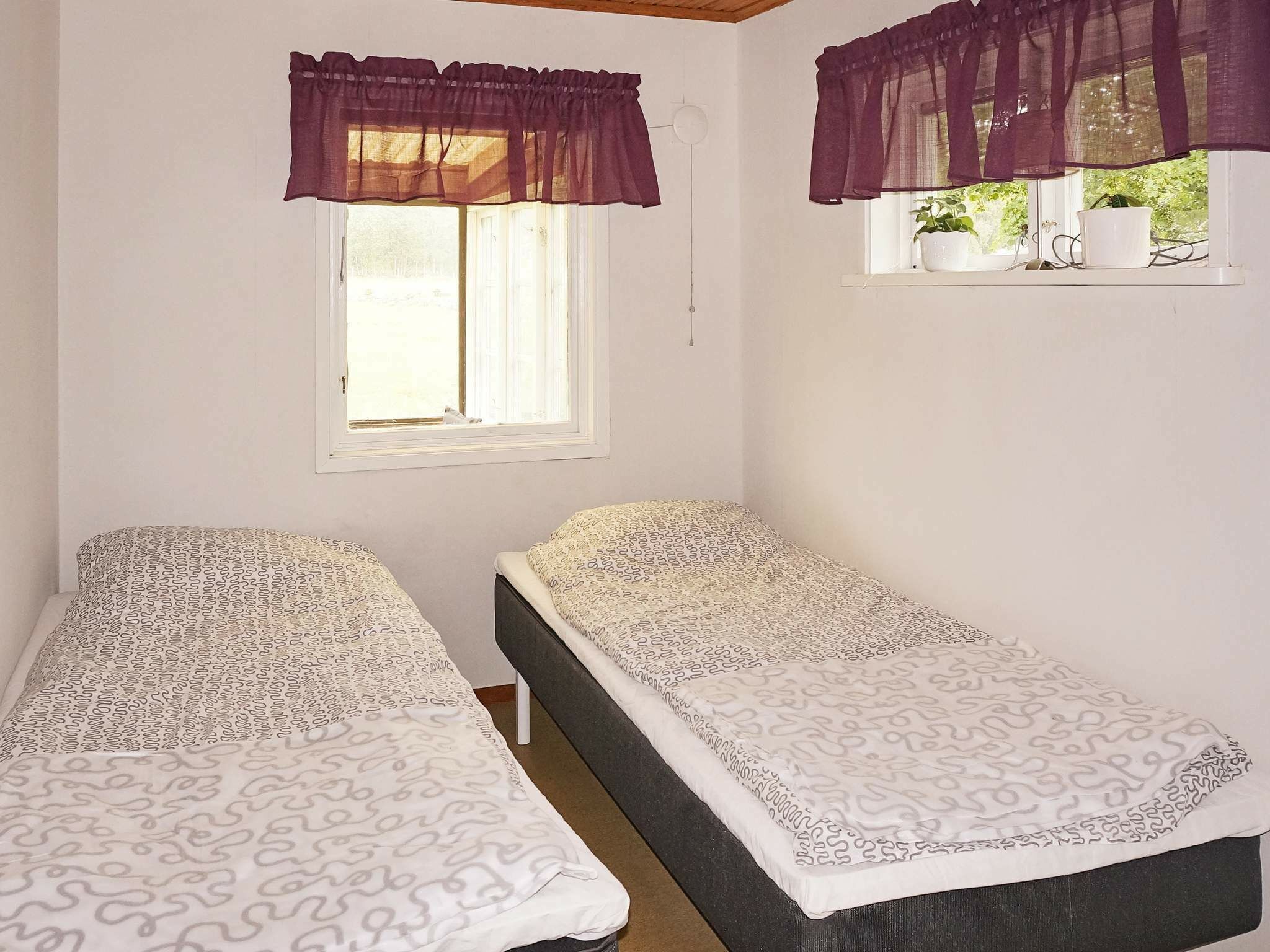2 Schlafzimmer, individuell eingerichtet