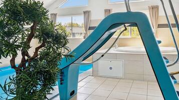 Hus | Pool | Indendørs pool, udendørs pool
