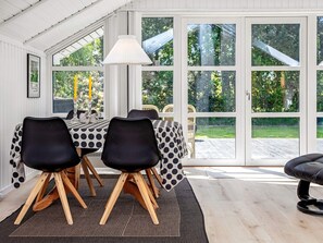 House | Interior - 4 Star Holiday Home in Vaeggerlose (Vaeggerlose)