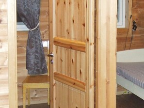 3 camere, con arredamento individuale
