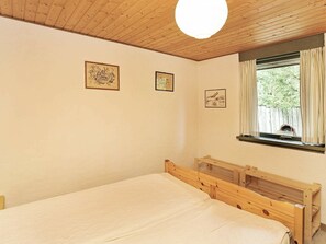 3 bedrooms, cots/infant beds - Welcoming Holiday Home in Nørre Nebel near Sea (Norre Nebel)