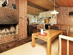 Fireplace, DVD player - Welcoming Holiday Home in Nørre Nebel near Sea (Norre Nebel)