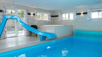 Hus | Pool | Indendørs pool, udendørs pool