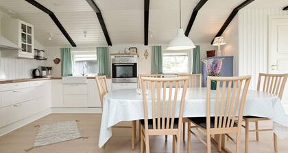 5 Person Holiday Home in Blavand-by Traum