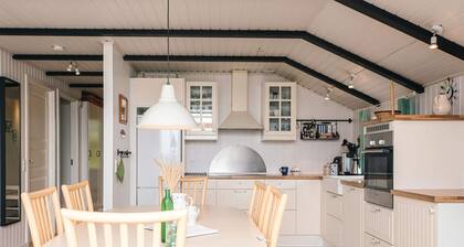 5 Person Holiday Home in Blavand-by Traum