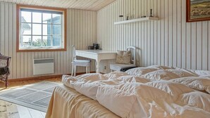 2 bedrooms, cots/infant beds - Spacious Holiday Home in Bornholm near Beachfront (Allinge)
