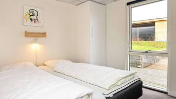 5 slaapkamers, babybedden