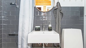 Bathroom - Magnificent Holiday Home in Havneby With Barbecue (Rømø)