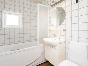 House | Bathroom