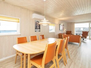 House | Dining