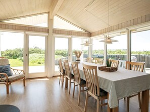 Dining - Spacious Holiday Home in Jutland With Sauna (Lokken)