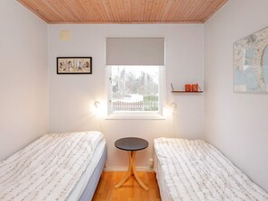 2 bedrooms