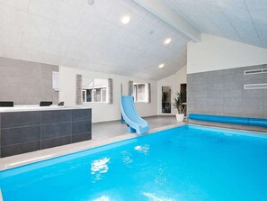 Hus | Pool | Indendørs pool, udendørs pool