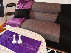 House | 2 bedrooms, individually furnished