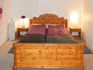 House | 2 bedrooms, individually furnished - 6 Person Holiday Home in Sæbø (Orsta)