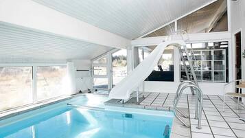 Hus | Pool | Indendørs pool, udendørs pool