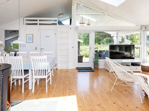 House | Dining - Luxury Retreat With Pool - By Traum Ferienwohnungen (Fjerritslev)