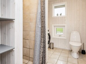 House | Bathroom