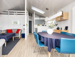 House | Dining